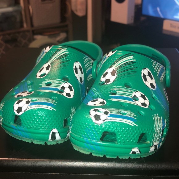 crocs soccer